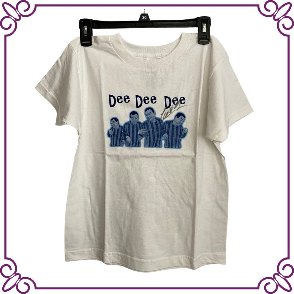 Carlos Mencia Signed Autographed Cotton T-shirt Dee Dee Dee NEW